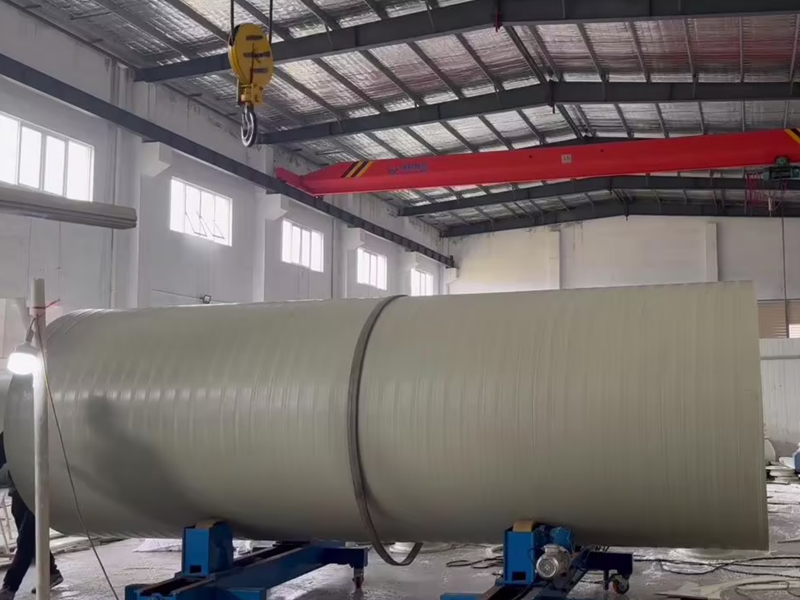 pp储罐生产中
